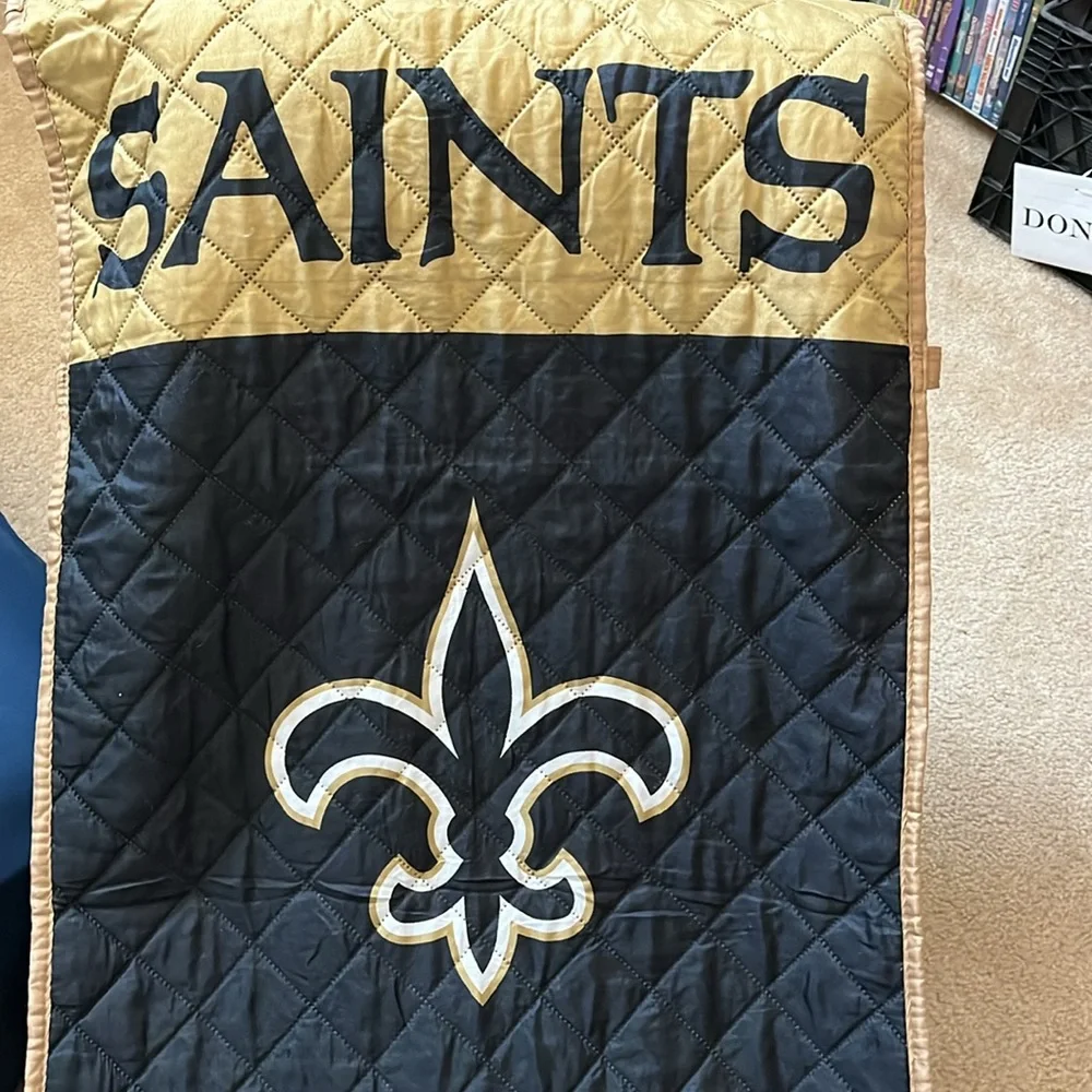 EUC Saints Seatcover for Chair/Recliner - Picture 2 of 2